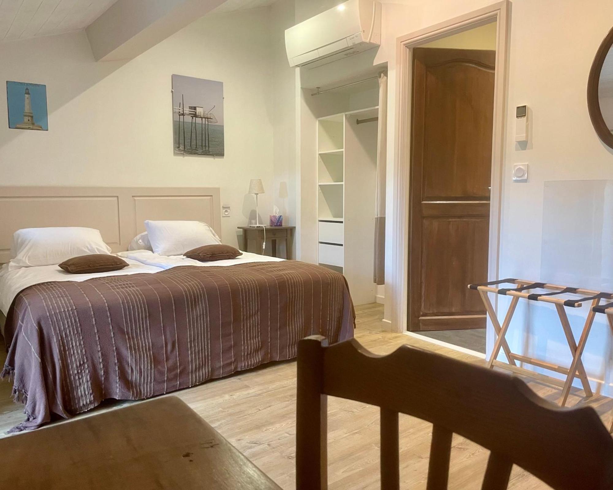 Domaine De Ludeye Guest house 5*