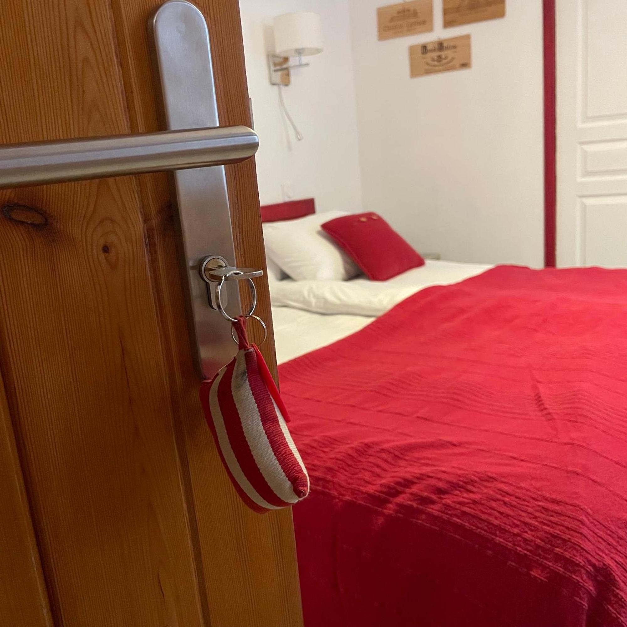 Guest house Domaine De Ludeye 5*