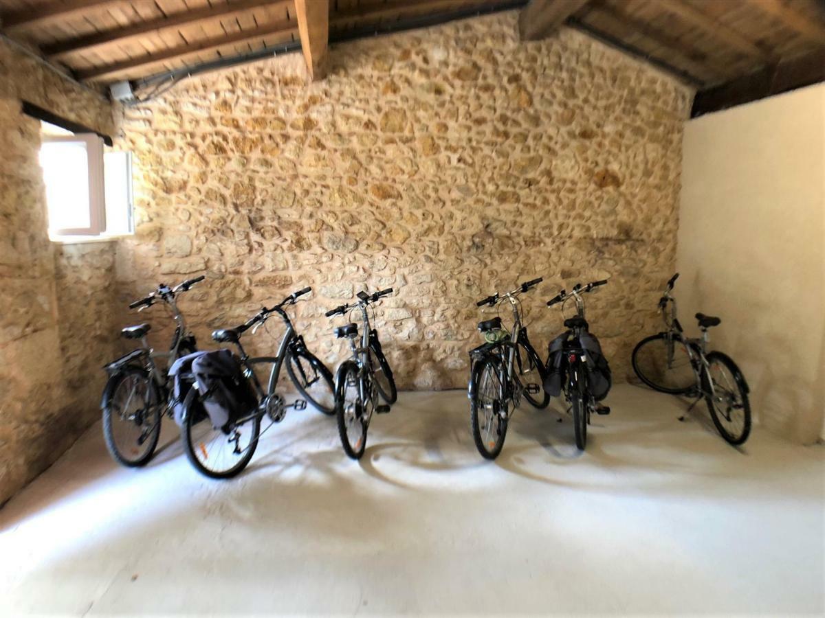 Guest house Domaine De Ludeye 5*